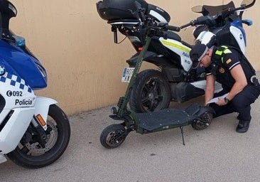 Muere el conductor de un patinete eléctrico manipulado tras una caída en Barcelona