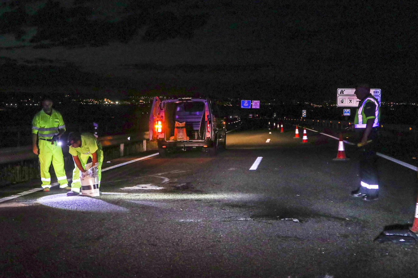 Mueren dos jóvenes de 17 y 20 años en un accidente de tráfico en la A-66 a la altura de Morales del Vino (Zamora)
