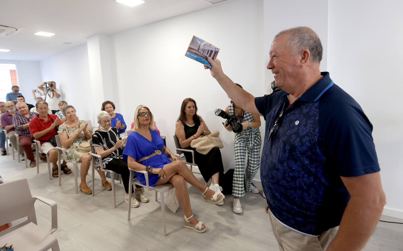 Fotos: la entrega de llaves de los nuevos alojamientos para mayores en Córdoba