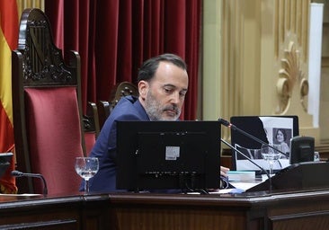 El PP salva a Gabriel Le Senne y permite a Vox mantener la presidencia del Parlamento balear