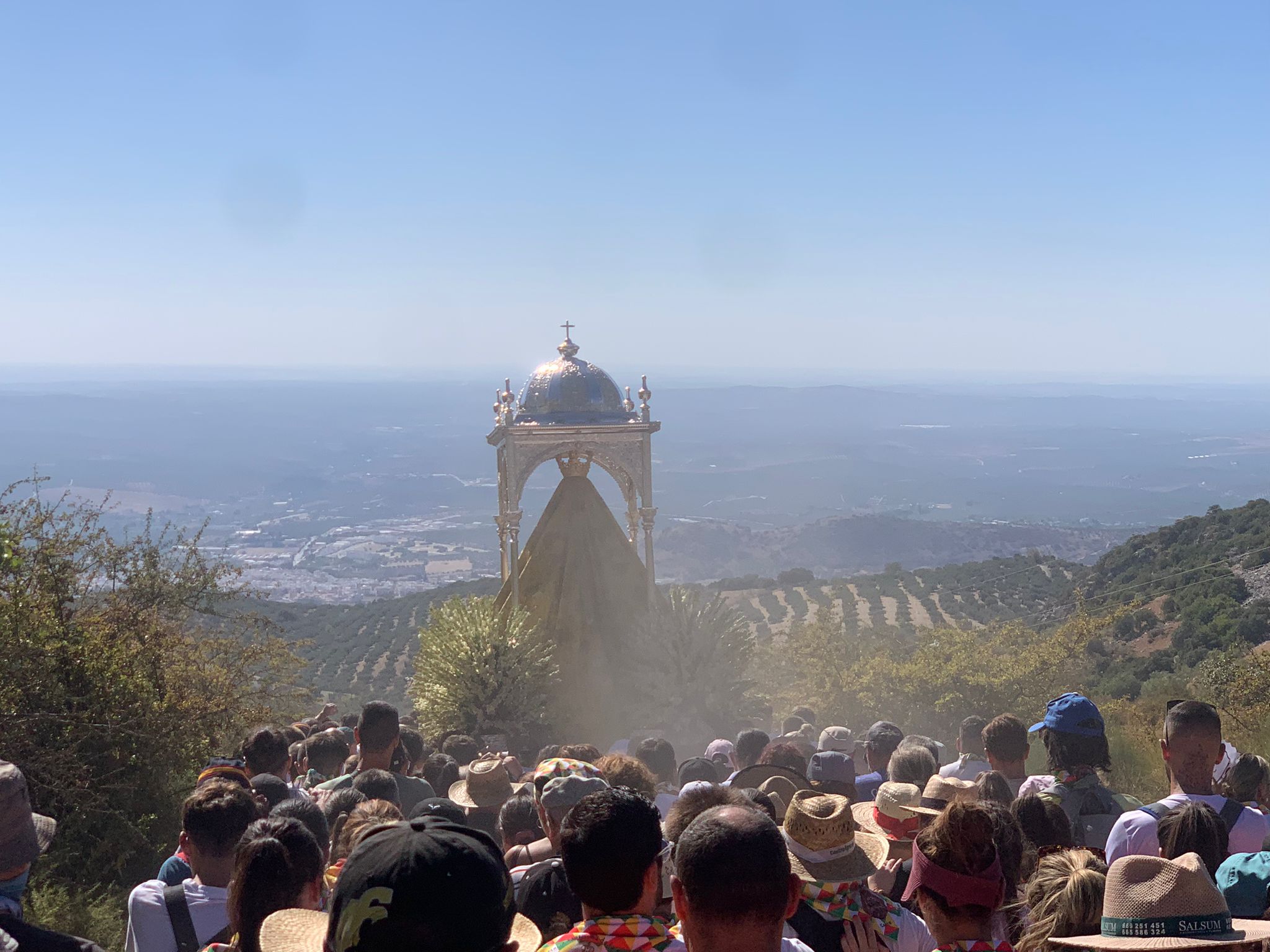 La espectacular &#039;Bajá&#039; de la Virgen de la Sierra de Cabra, en imágenes