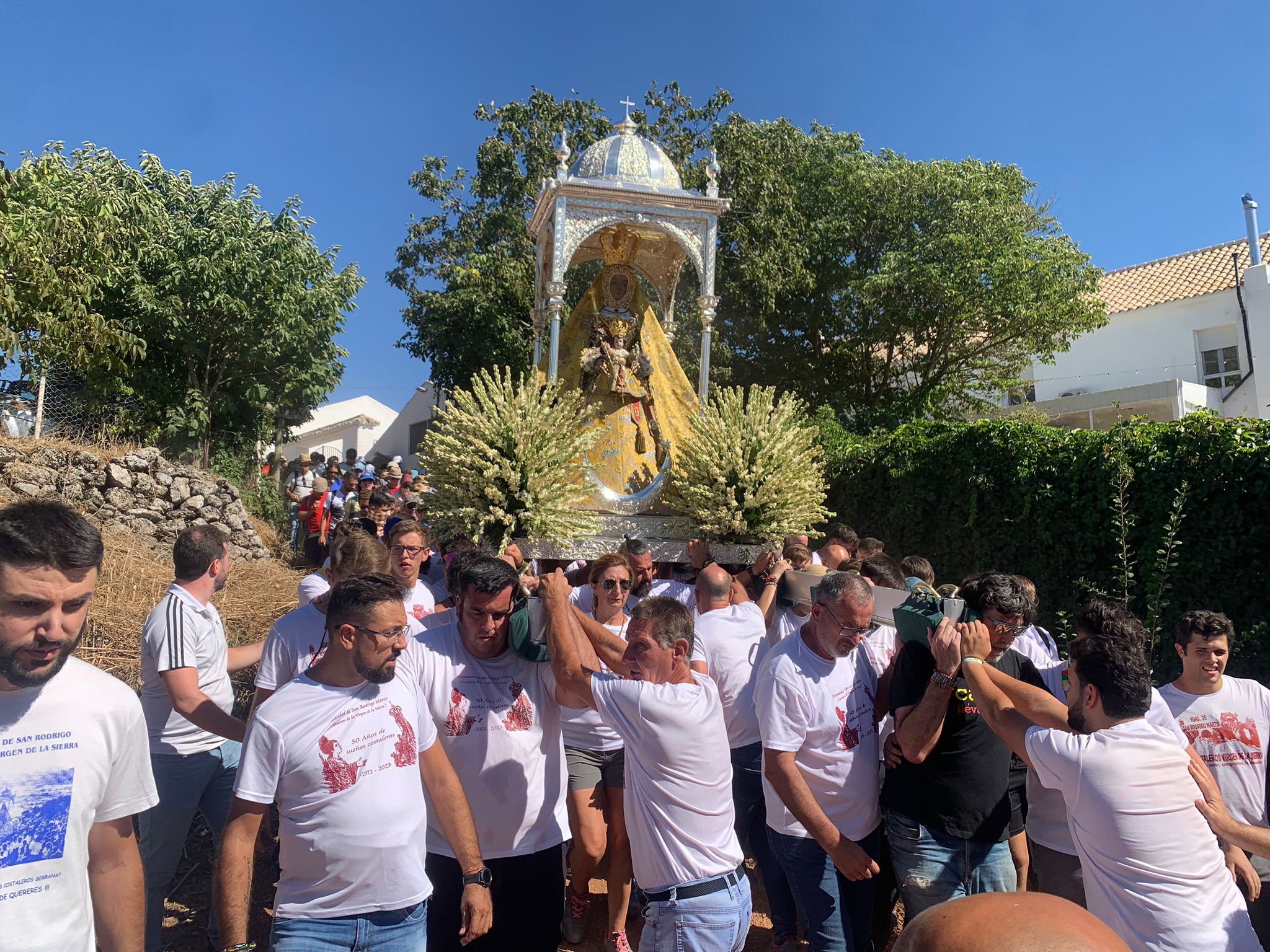 La espectacular &#039;Bajá&#039; de la Virgen de la Sierra de Cabra, en imágenes