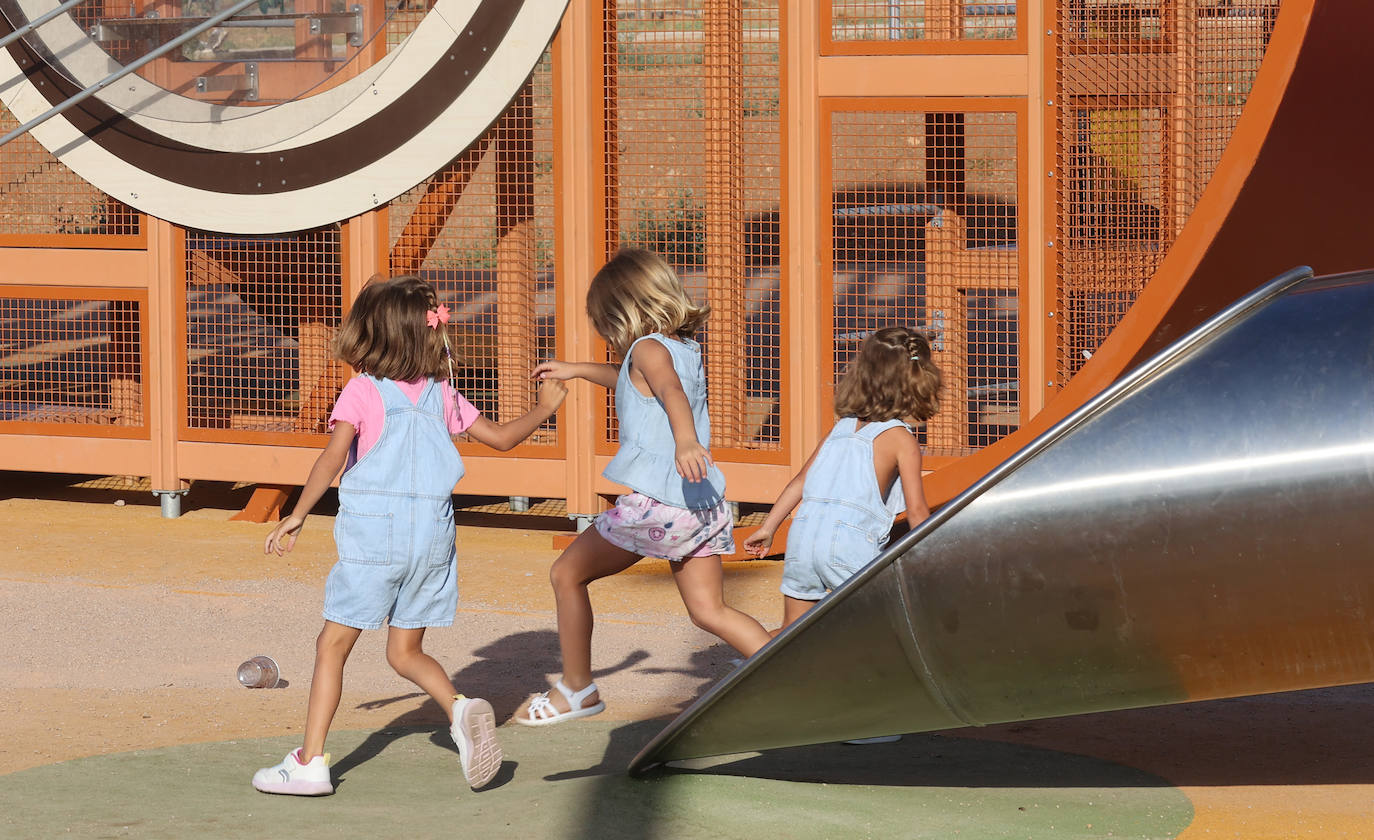 El flamenco tobogán que hace las delicias de los más pequeños en Córdoba