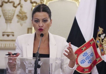 El Gobierno anuncia un «plan estratégico» para controlar la emergencia migratoria de los menores