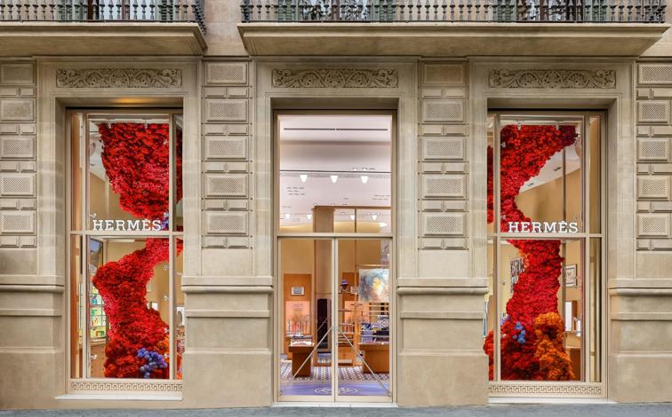Imagen principal - La artista alemana Carolin Ruggaber gana la convocatoria Patio Talento de Flora 2024