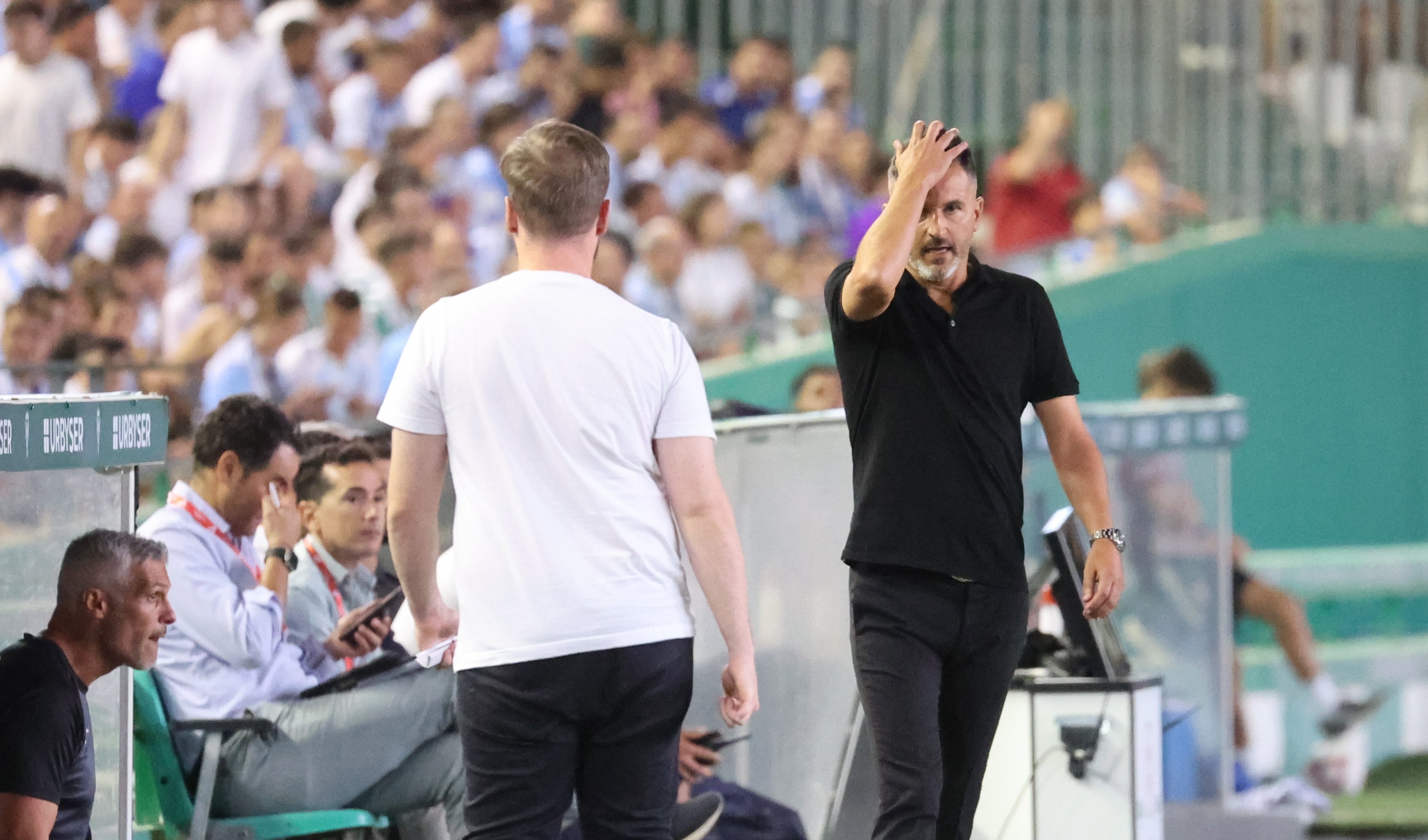 Las mejores imágenes del intenso derbi entre el Córdoba y el Málaga