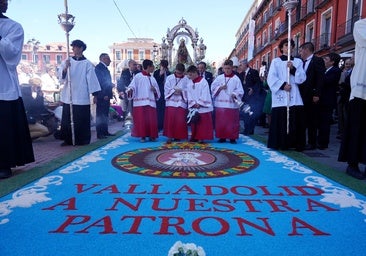 Miles de vallisoletanos arropan a su patrona