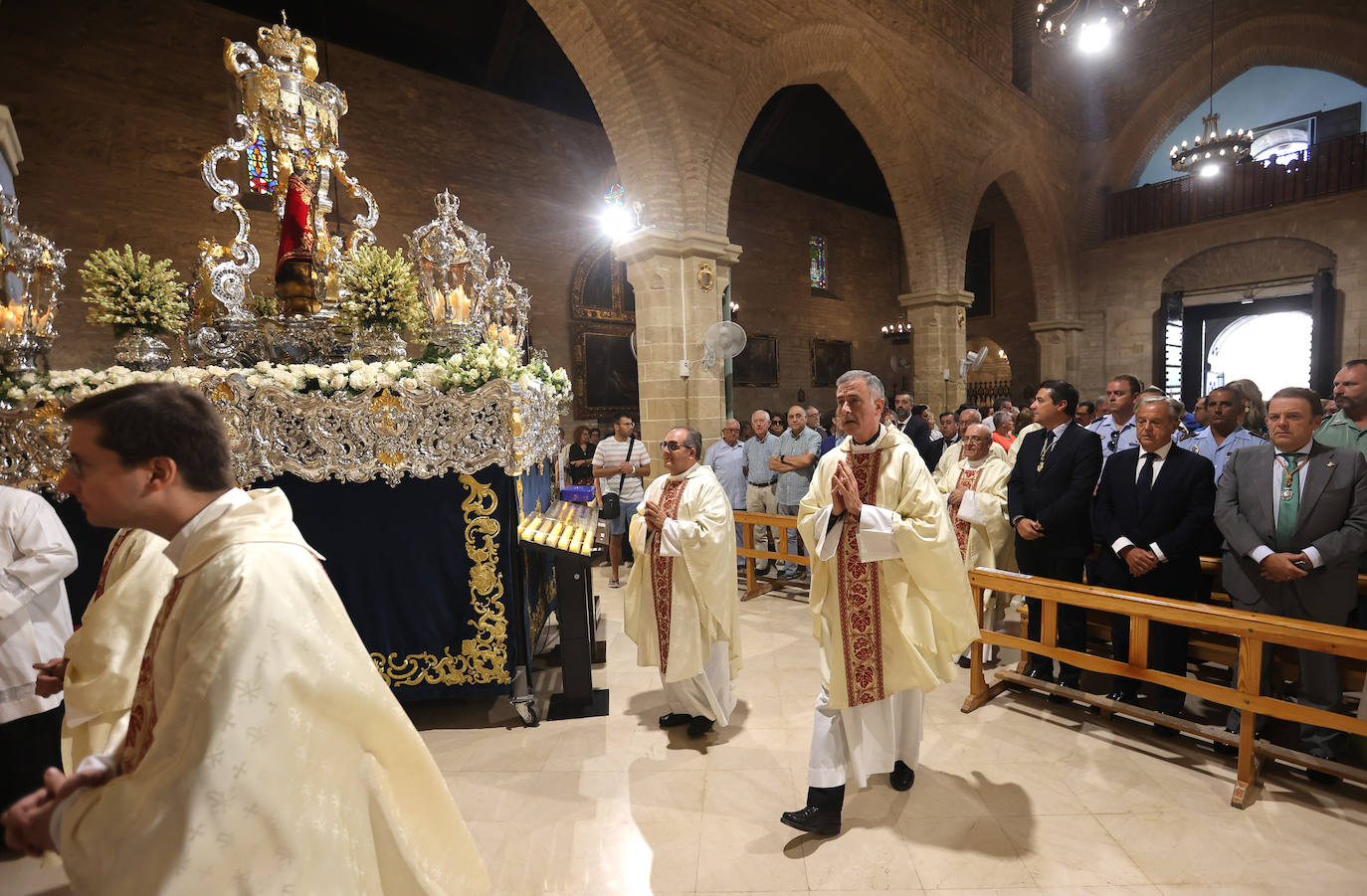 La solemne misa por el día de la Virgen de la Fuensanta, en imágenes