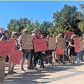 Los vecinos de un edificio con casi 50 pisos okupados: «Estamos desprotegidos»