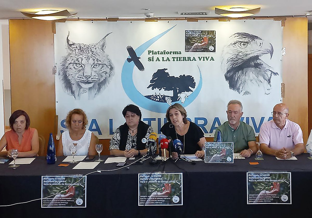 Convocan manifestaciones en Santa Cruz de Mudela, Torrenueva y Valdepeñas contra el proyecto de tierras raras de Quantum