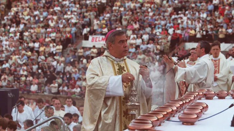 Javier Martínez, en el Jubileo del año 2000 en la plaza de toros