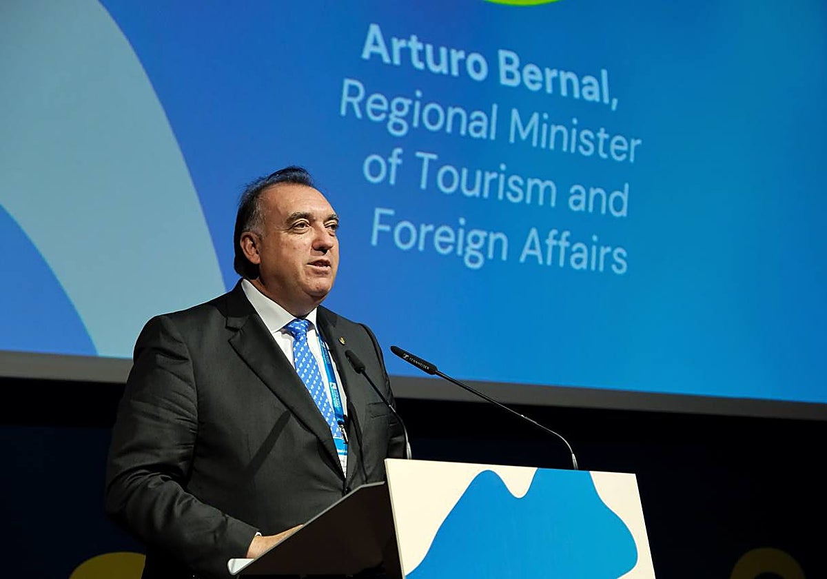 Arturo Bernal en la inauguración de la Seatrade Cruise Med