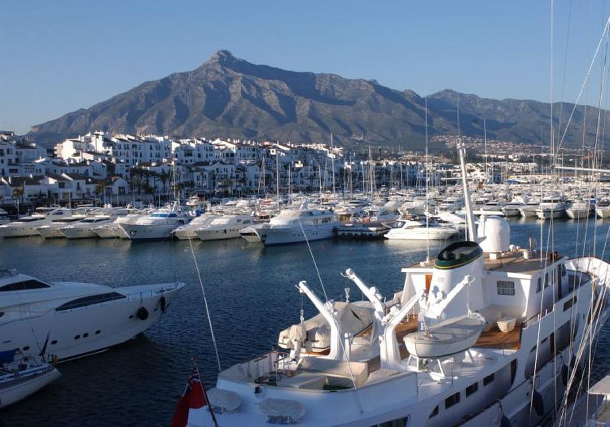 Americanos y árabes disparan la facturación de las &#039;boutiques&#039; de Puerto Banús a 300 millones