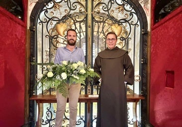 Flores del Carmen de San Cayetano en memoria de Santa Teresa, en Alba de Tormes