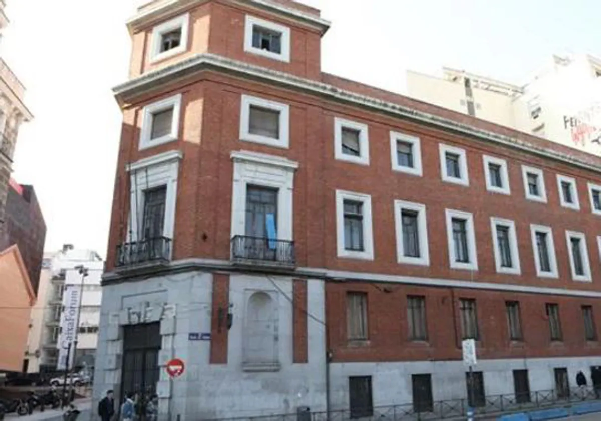 El exterior del edificio de Prado, 30