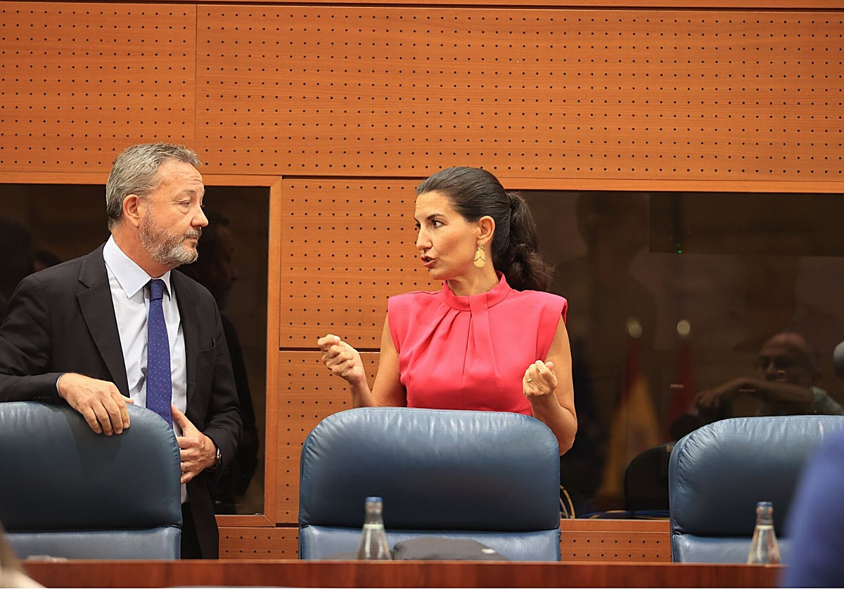 Rocío Monasterio, con Íñigo Henríquez de Luna