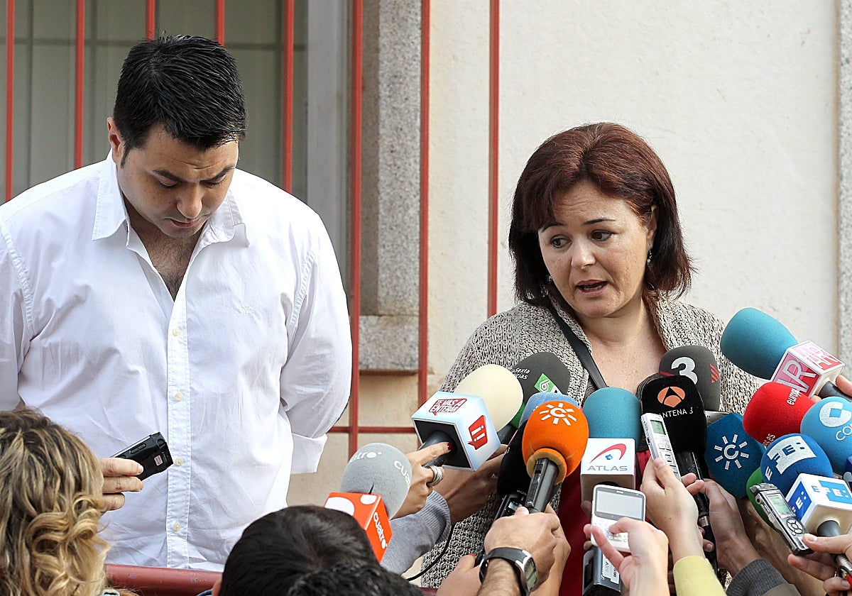 Ruth Ortiz compareciendo ante los medios de comunicación