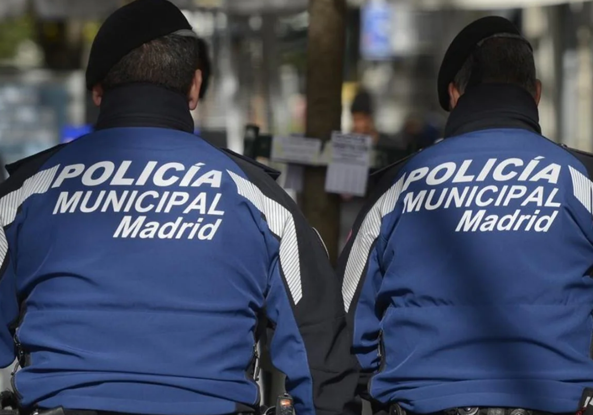 Dos agentes de la Policía Municipal de Madrid en una imagen de archivo