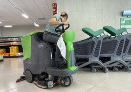 Mercadona busca personal para trabajar jueves y viernes por 800 euros de sueldo más complementos salariales