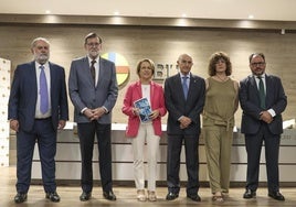 Rajoy presenta 'El patio trasero de ETA', el libro del periodista de ABC Pablo Muñoz y el excomisario Jesús De la Morena