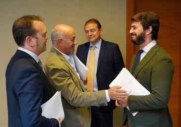 El PSOE apoya con Vox el debate sobre la ley de concordia en Castilla y León de la que el PP se apea