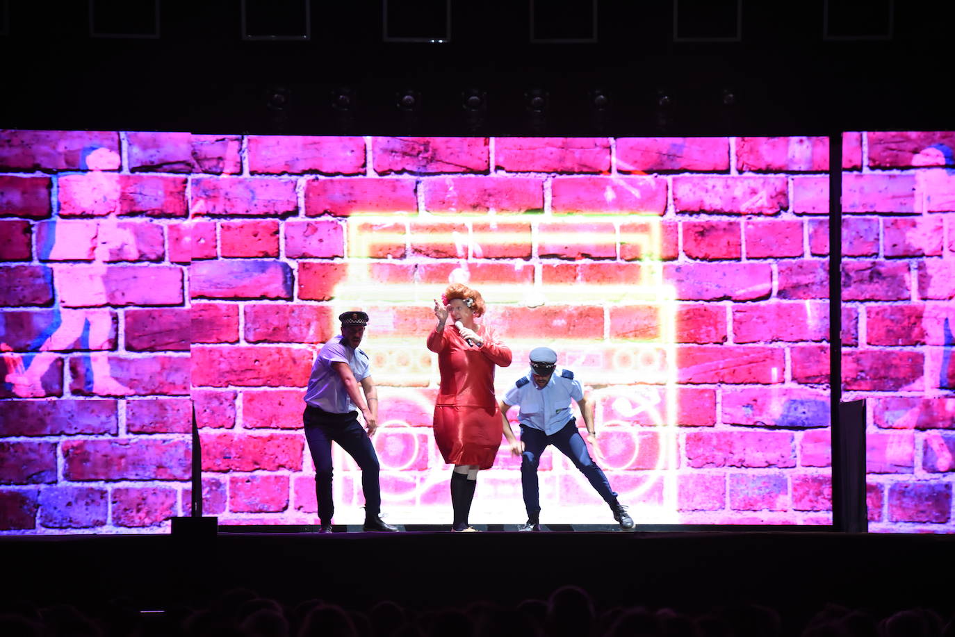 El &#039;Bis a bis&#039; multitudinario de Los Morancos en Córdoba, en imágenes