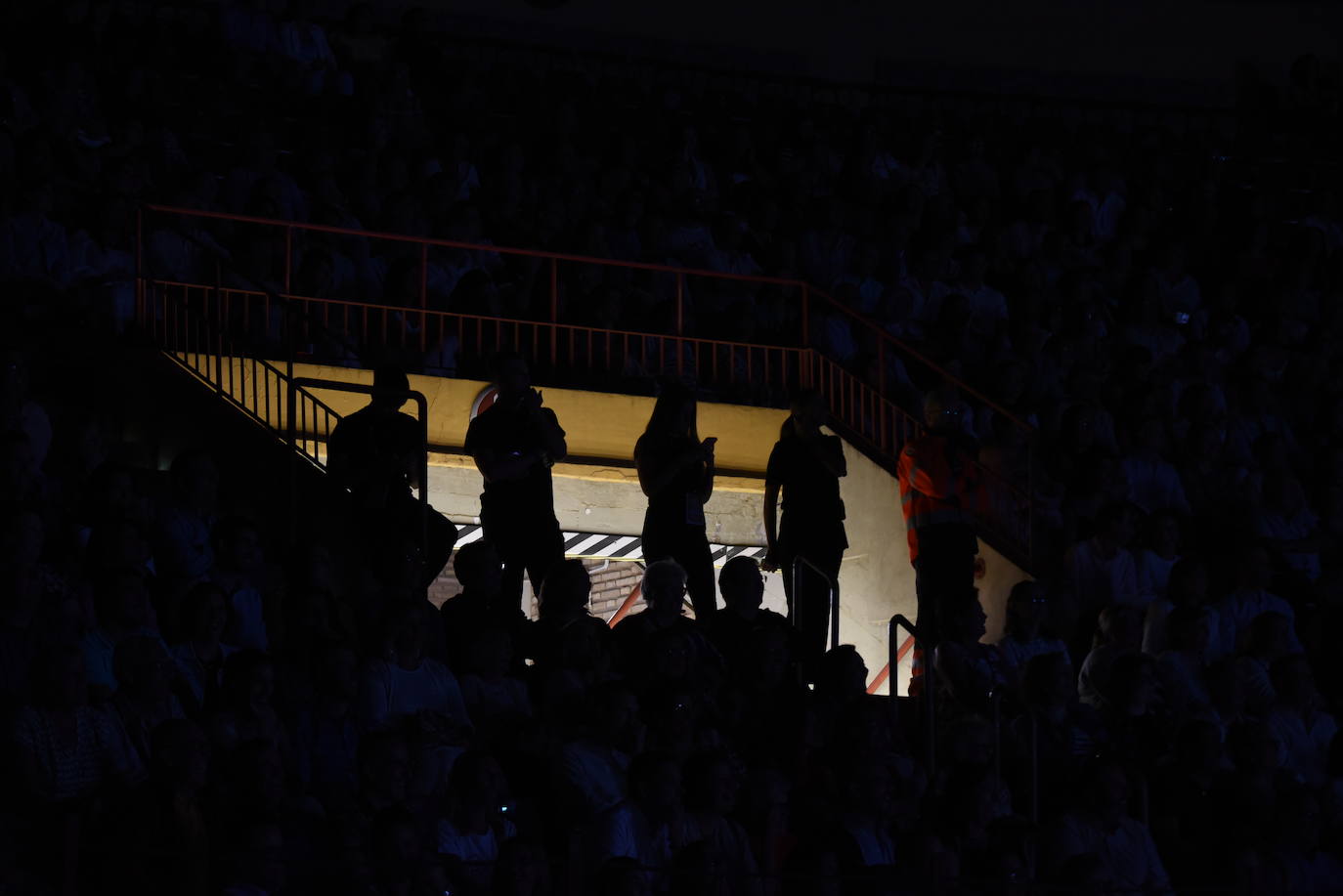 El &#039;Bis a bis&#039; multitudinario de Los Morancos en Córdoba, en imágenes