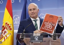 El PP presenta los «300 escándalos» del Gobierno tras casi un año de legislatura