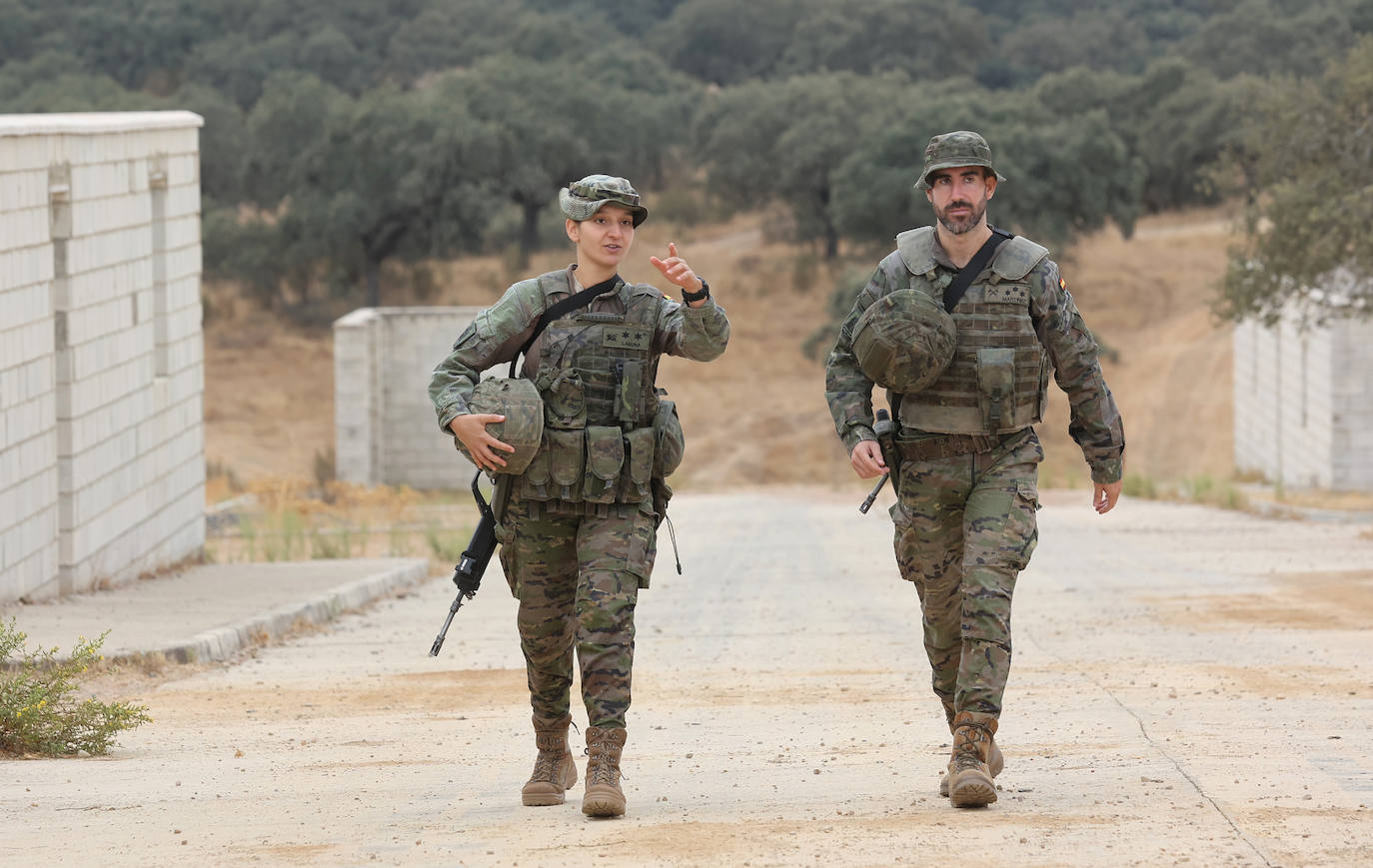 Fotos: Los militares de la BRI X se adiestran para sus misiones en el Líbano y Letonia