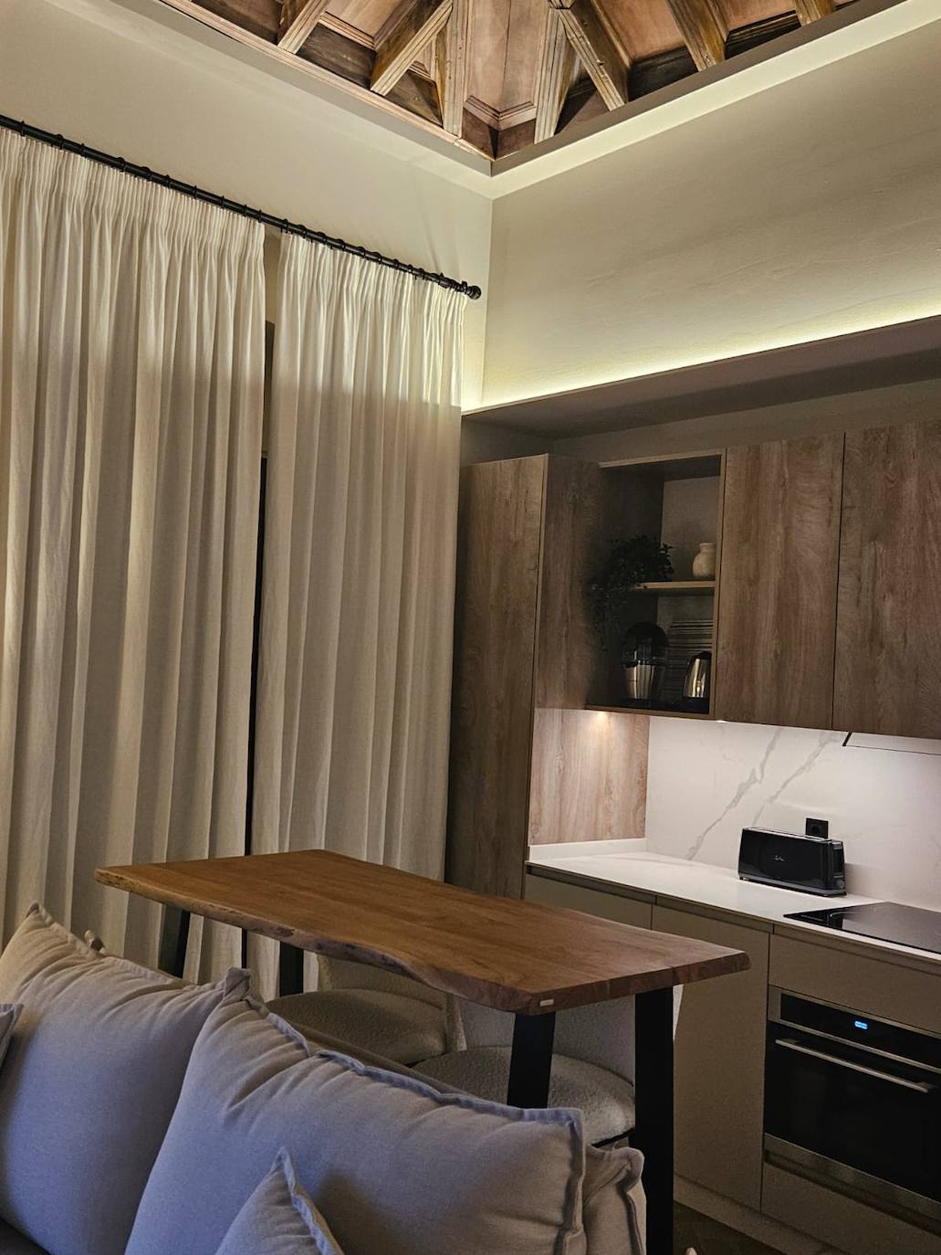 Fotos: los espectaculares nuevos apartamentos turísticos de la plaza del Potro