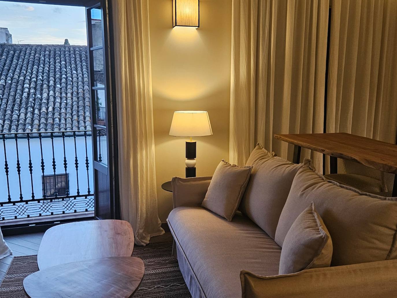 Fotos: los espectaculares nuevos apartamentos turísticos de la plaza del Potro