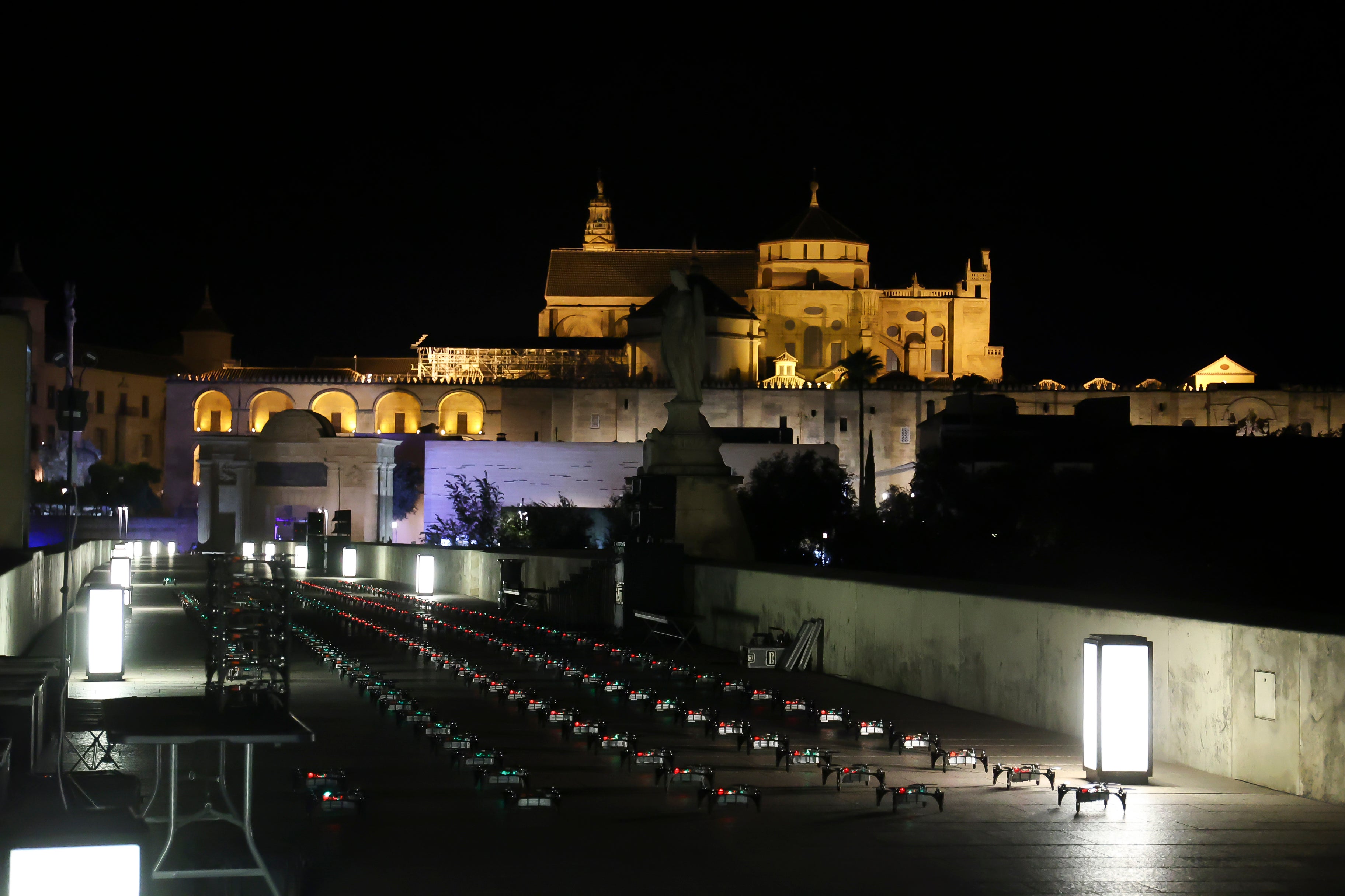 El espectáculo de drones en Córdoba para despedir a las Ciudades Patrimonio Mundial, en imágenes