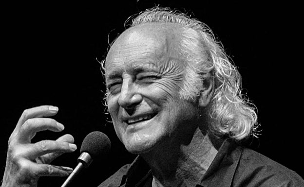 Amancio Prada: «Cuando canto dejo de ser quien soy para ser lo que más soy»