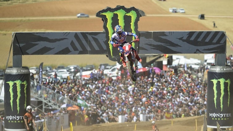 Jorge Prado gana de nuevo el Mundial de motocross en el circuito de Cózar