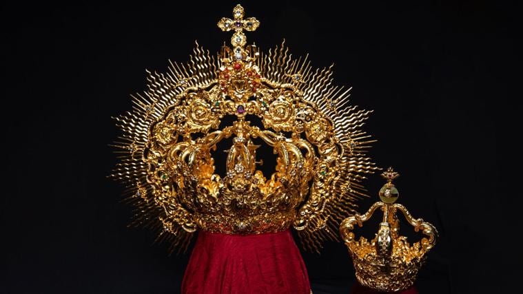 Las coronas de la Pastora de Málaga y el Divino Pastor