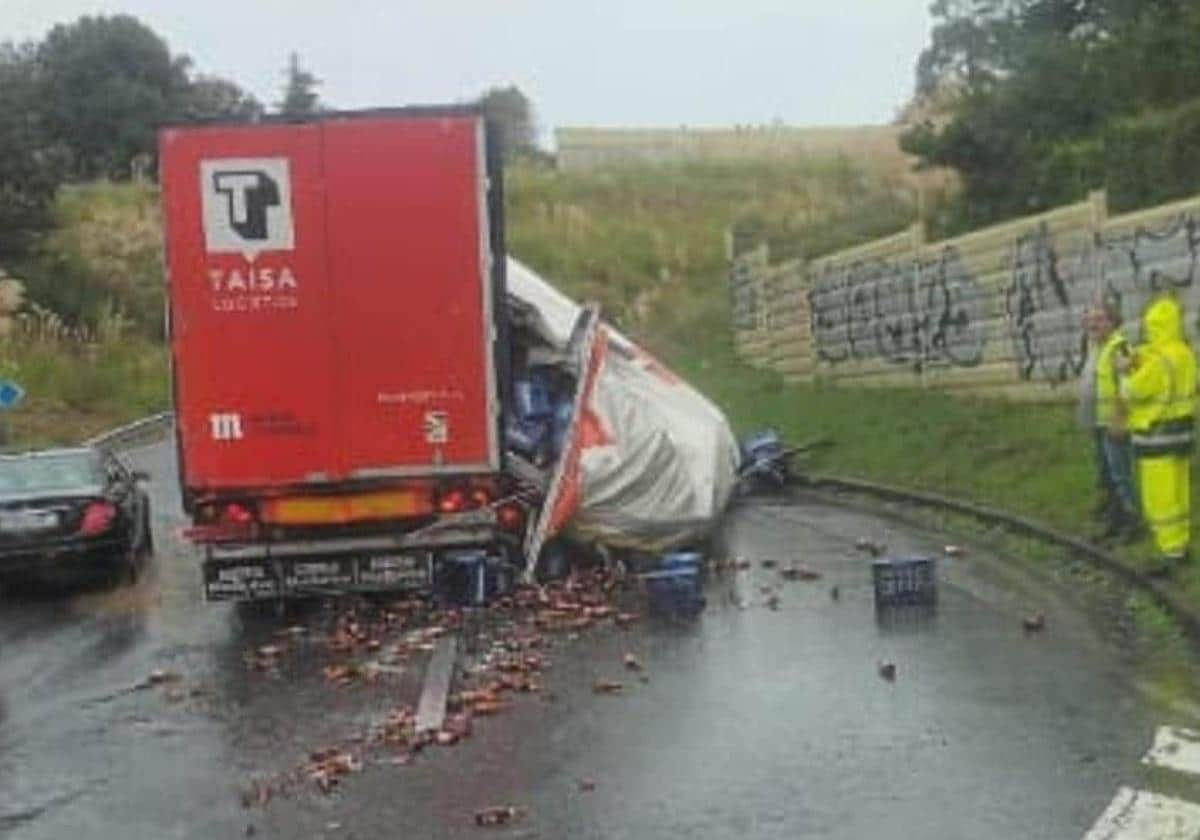 El camión con las cervezas en la carretera