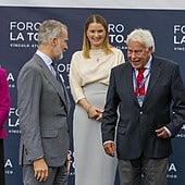 Felipe González propone una reforma constitucional «para preservar la integridad territorial»