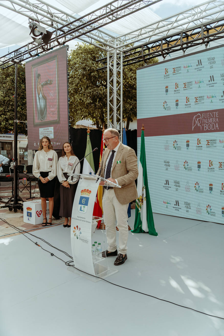 La inauguración de la feria Fuente Palmera de Boda, en imágenes