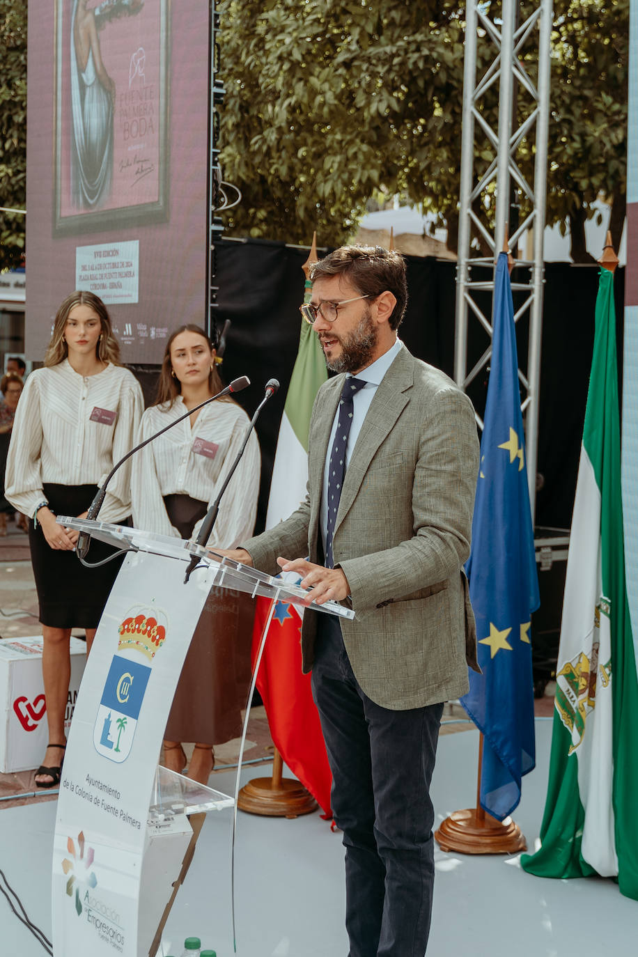 La inauguración de la feria Fuente Palmera de Boda, en imágenes