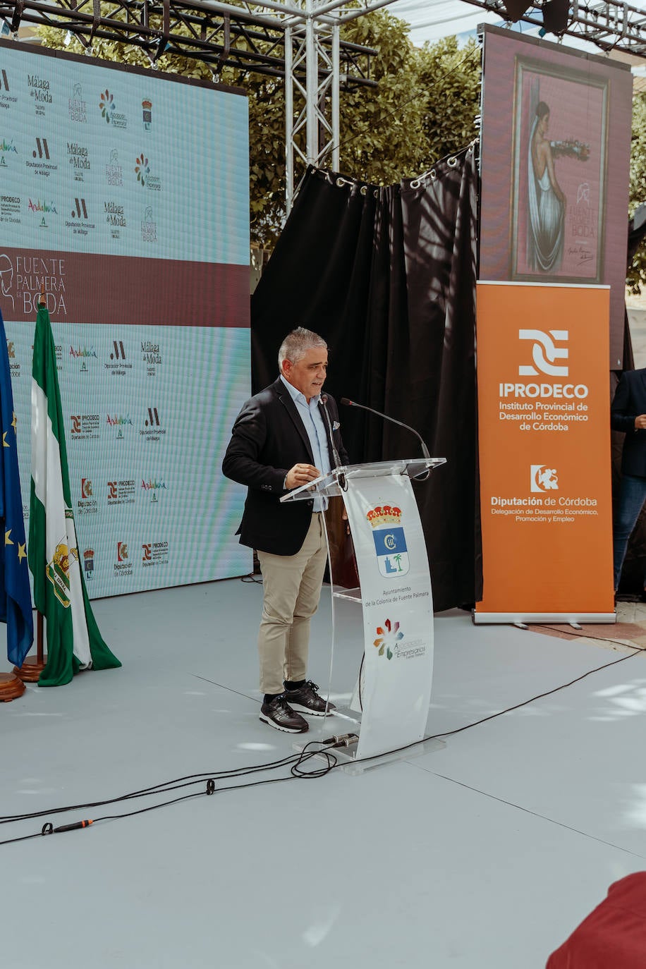 La inauguración de la feria Fuente Palmera de Boda, en imágenes