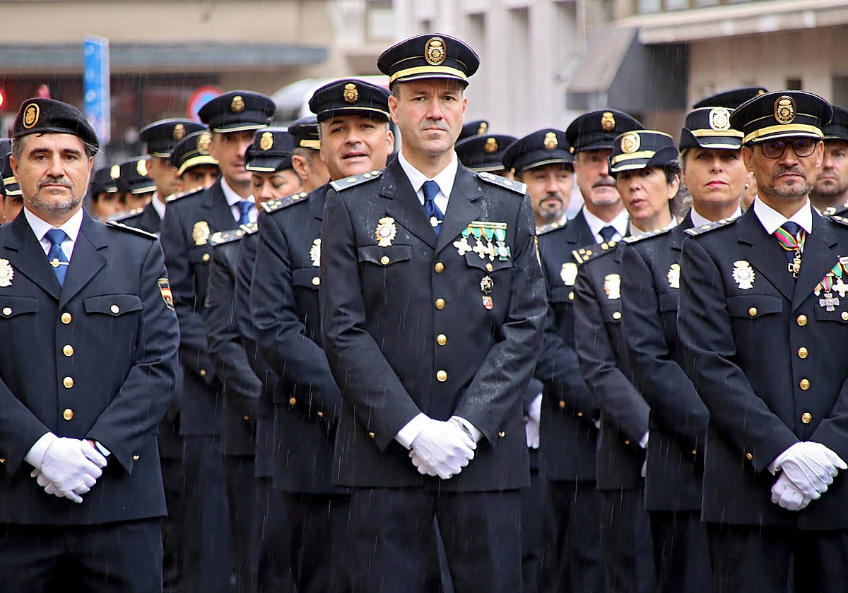 Una calle en &quot;gratitud&quot; de sus &#039;ángeles&#039;