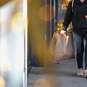 Exoneran de una deuda de 23.000 euros a una mujer bipolar que perdió su herencia por bizum y compras sin ser consciente