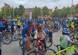 Más de 1.300 personas de Guadalajara participan en la celebración del Día de la Bicicleta