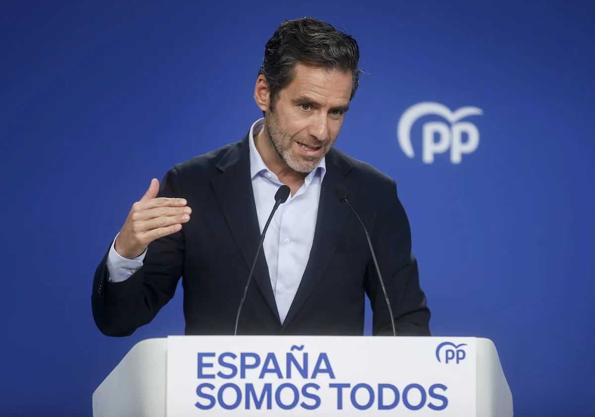 El portavoz del PP, Borja Sémper, en rueda de prensa