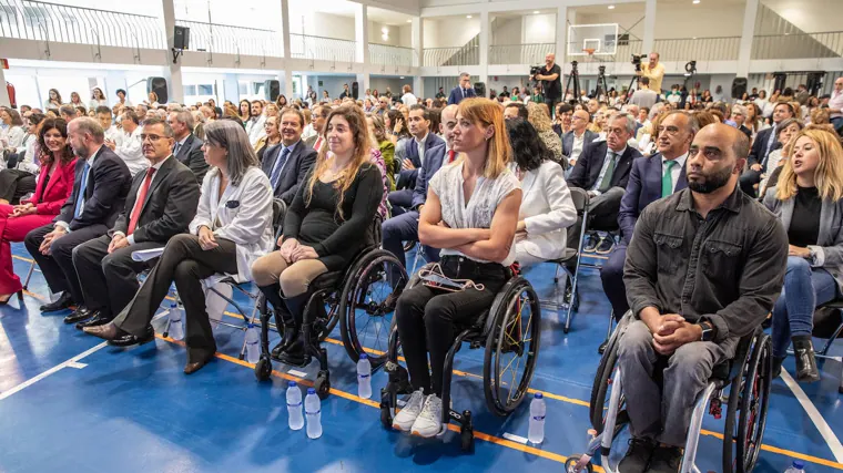 Algunos de los asistentes al acto del Hospital de Parapléjicos, celebrado este lunes en Toledo