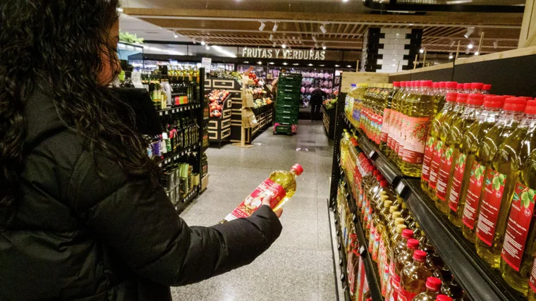 Aceite en un supermercado