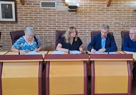 Convenio entre el Ayuntamiento de Sonseca y Cáritas para ayudar a las familias más necesitadas