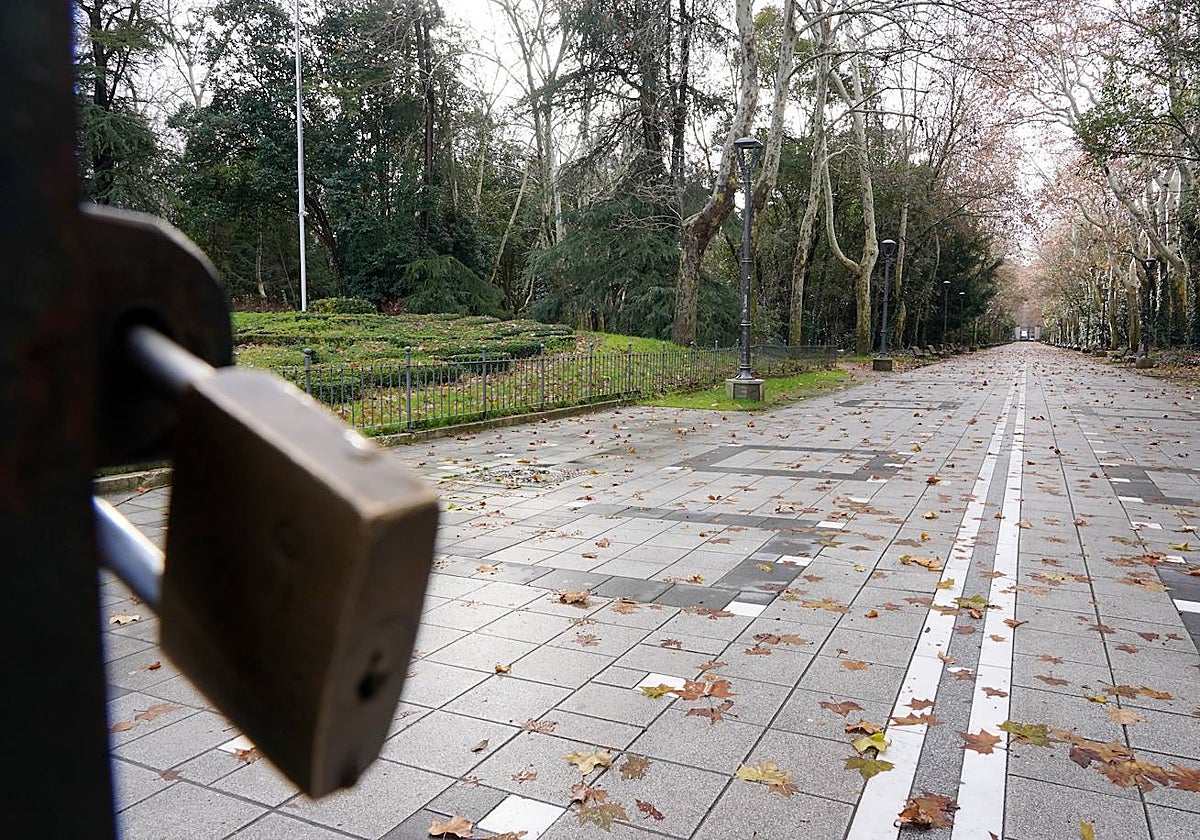 Parque vallisoletano del Campo Grande cerrado, en una imagen de archivo
