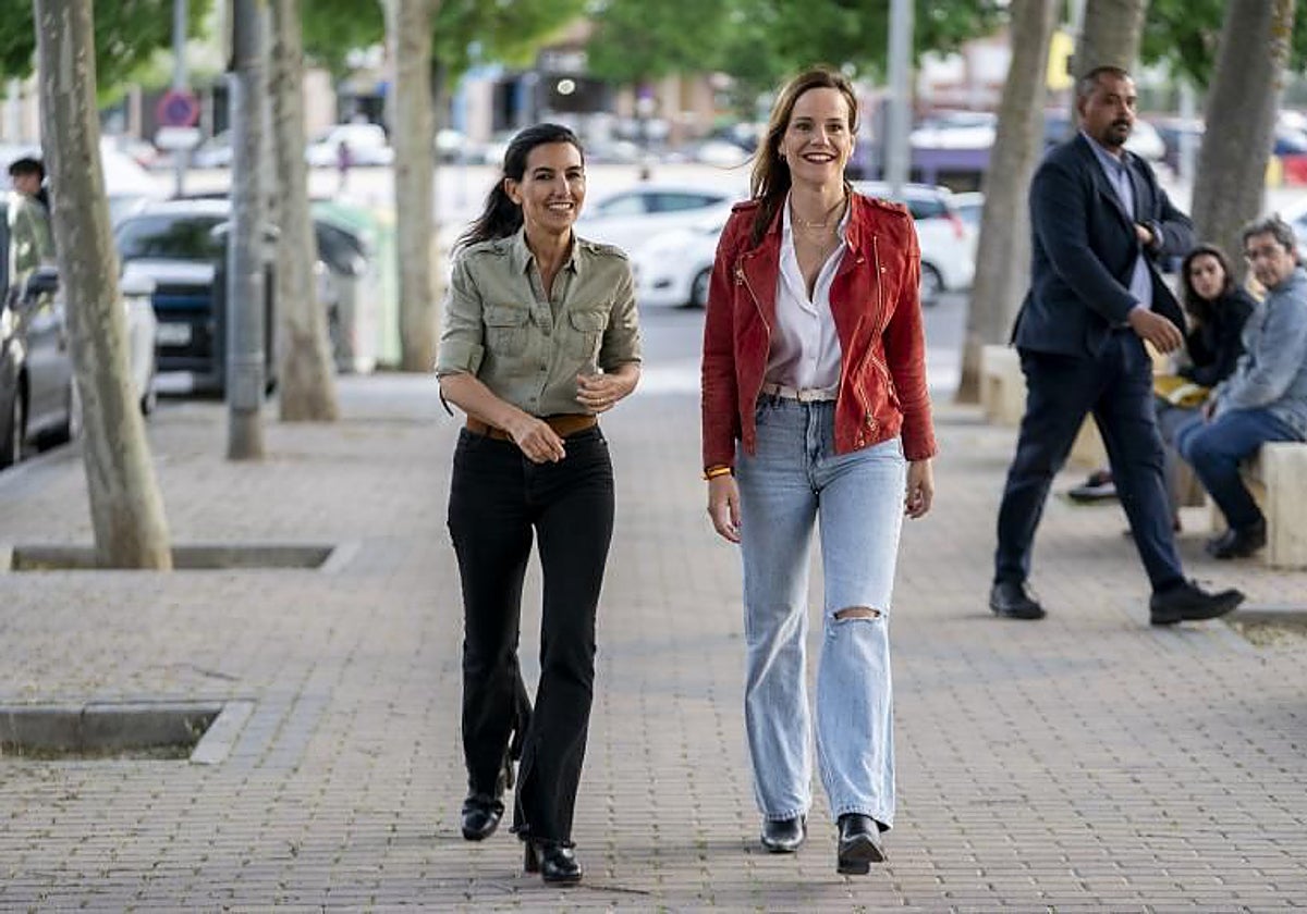 Rocío Monasterio e Isabel Pérez Moñino, en una imagen de 2023 en Fuenlabrada