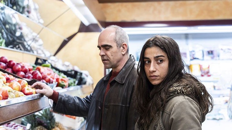 Luis Tosar, el controlafor en el cine, con Carloina Yuste en el papel de la infiltrada